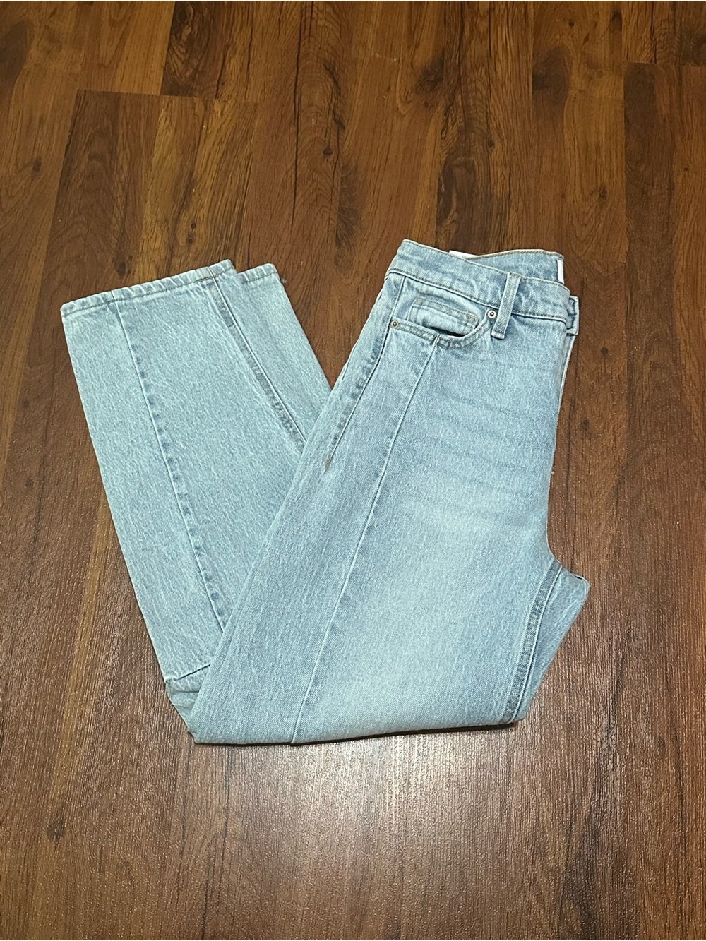 Time and Tru Light Wash High-Rise Barrel Leg Jeans - Picture 8 of 11